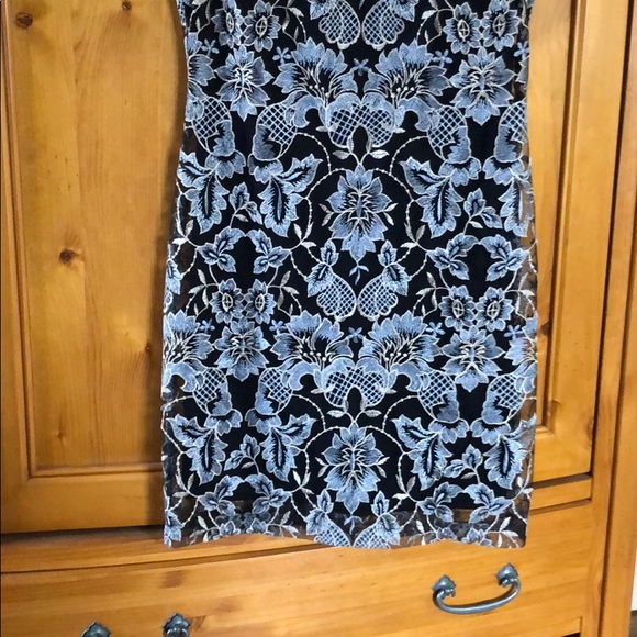 Donna Ricco Dress - Picture 2 of 3